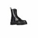 FW18_DrMartens_Holiday_24668001_EUR200
